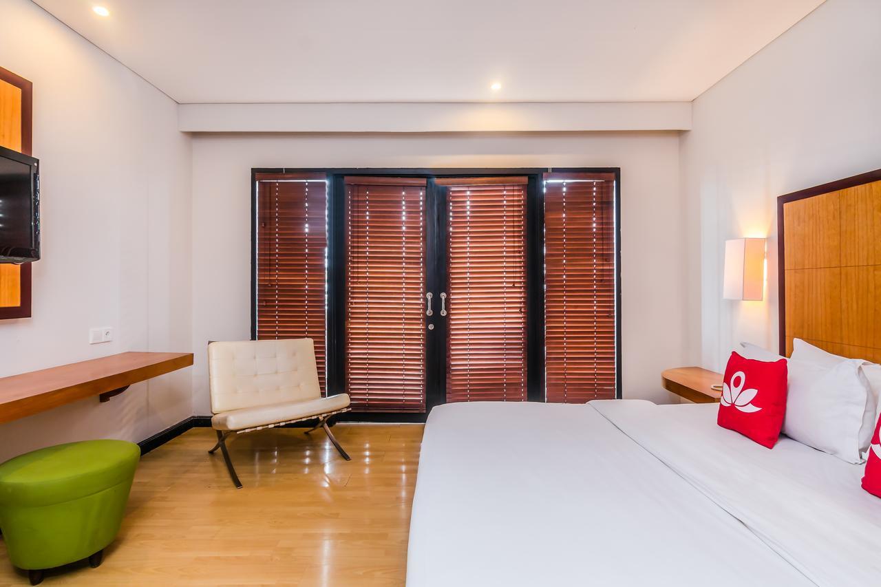 Zen Rooms Kuta Beach Poppies Lane Bagian luar foto