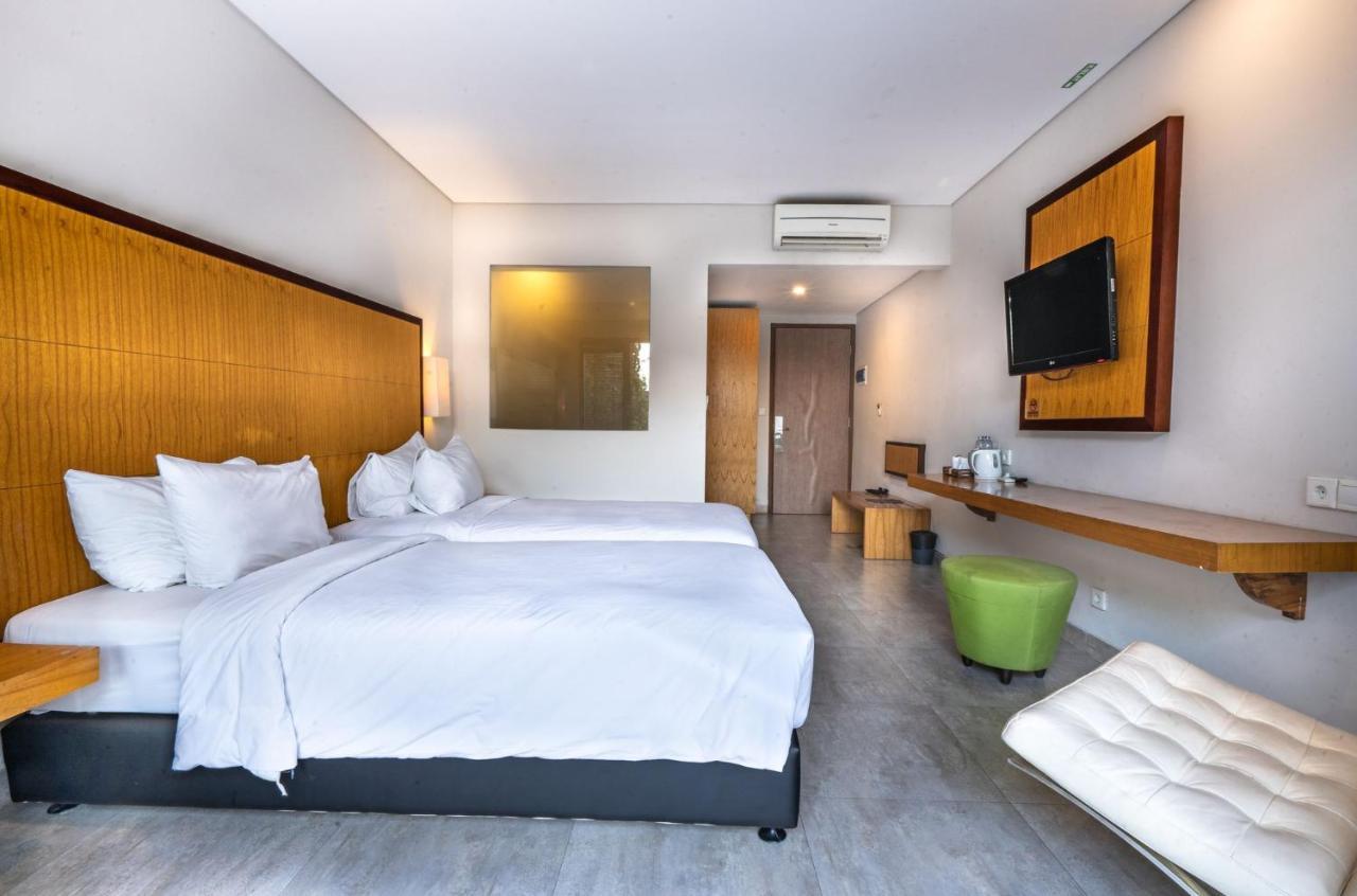 Zen Rooms Kuta Beach Poppies Lane Bagian luar foto