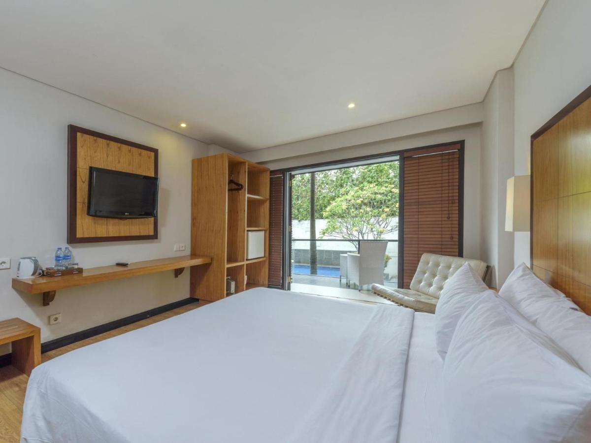 Zen Rooms Kuta Beach Poppies Lane Bagian luar foto